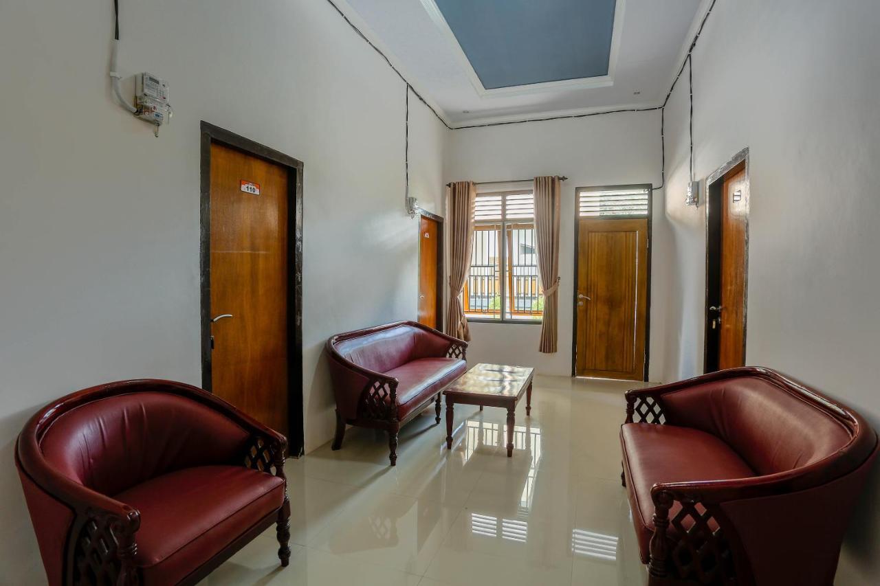 Spot On 1784 Tnc Residence Syariah Матарам Екстериор снимка